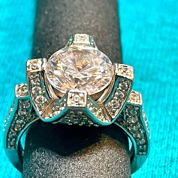 925 Silver CZ and PAJ markings on this Engagement/cocktail Ring. - Picture 4 of 8